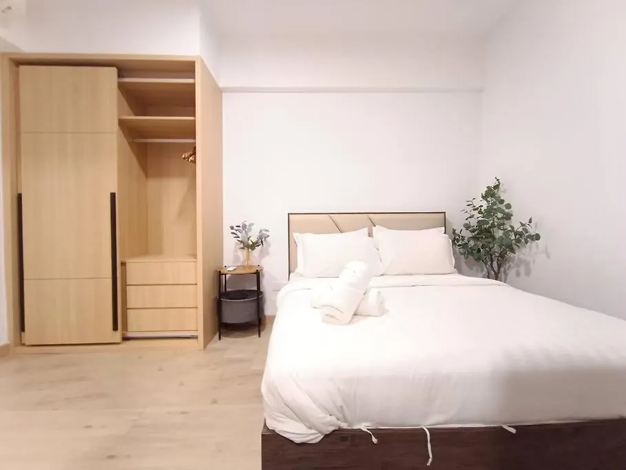 Col 11A Deluxe 1 Bedroom Duplex Infinity Pool Куала-Лумпур Апартаменты
